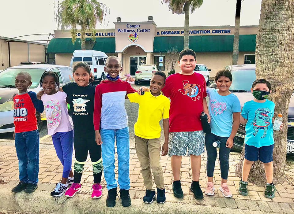 Get Healthy Kidz participants outside Cooper Wellness Center